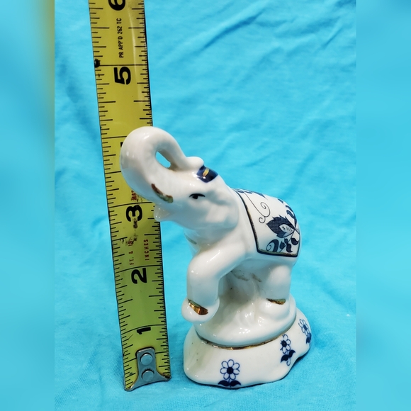 Vintage Elephants 2 pcs - Picture 2 of 6